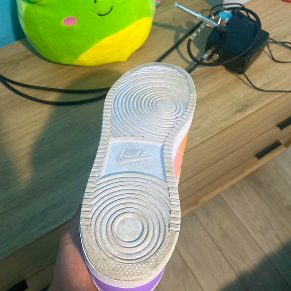 Custom tri-color fade on Nike court. - Picture 3 of 3